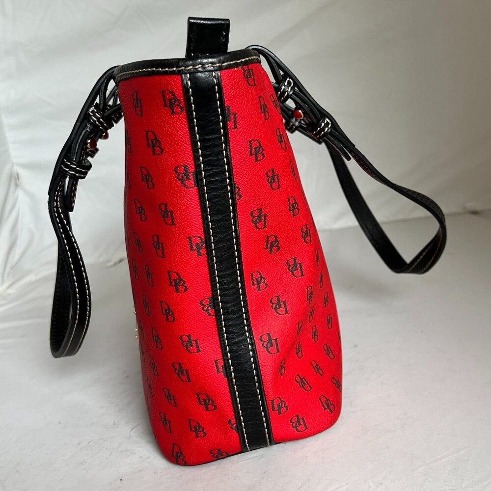 Dooney & Bourke Gretta Red Black Small Leisure Shopper Tote - Picture 4 of 15